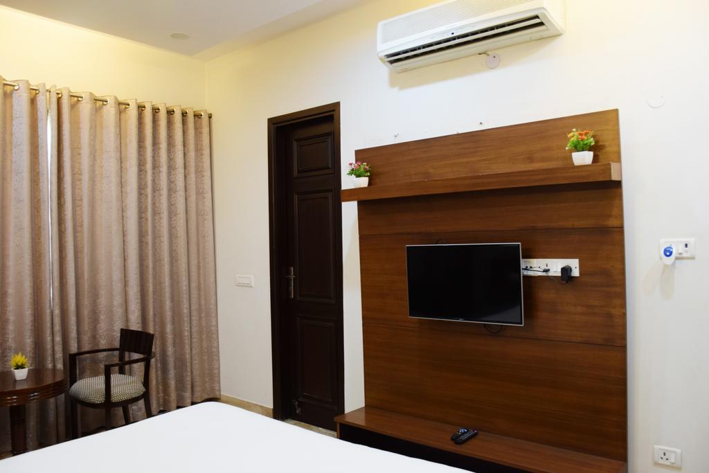 When In Gurgaon - Service Apartments, Near Medanta Medicity Delhi  Exterior foto